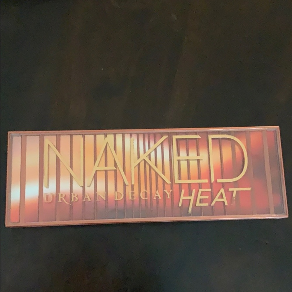 Naked Urban Decay Heat eyeshadow pallet